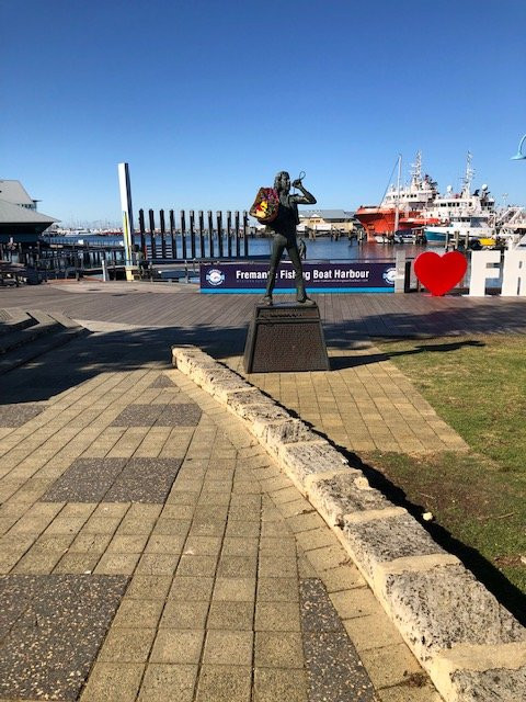 Bon Scott Statue景点图片