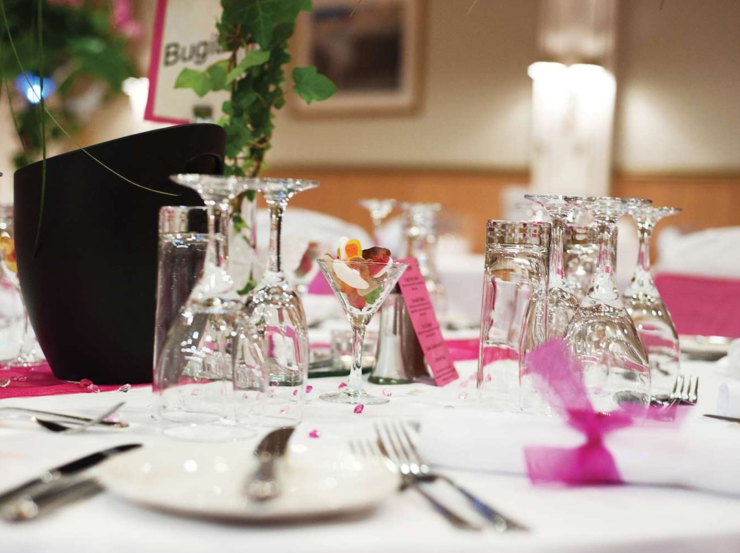 Best Western Manor Hotel & Suites主图