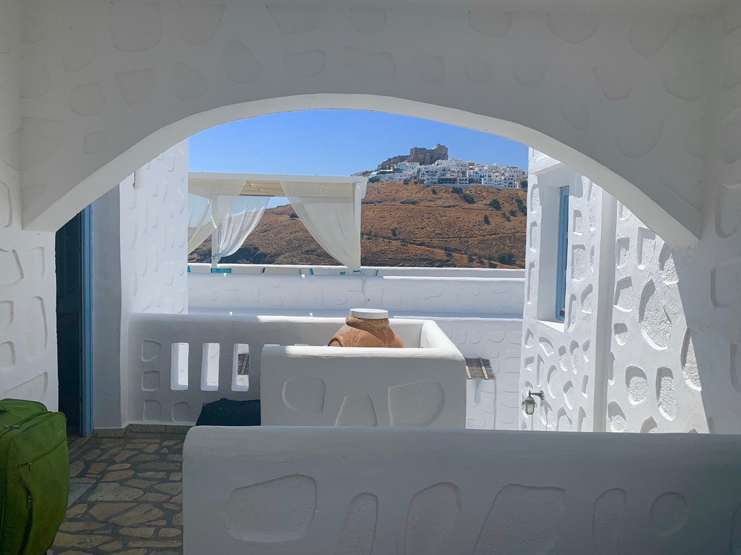 Hotel Ixthioessa主图