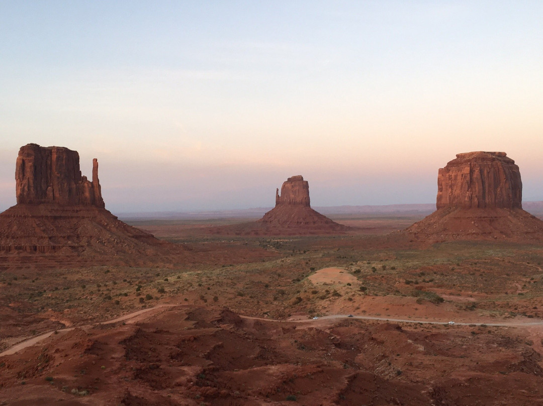 Navajo Jeep Tours-纪念碑公园必去景点