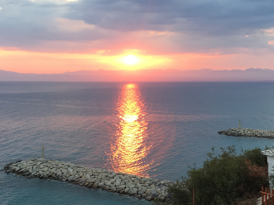 Apollon Apartments主图