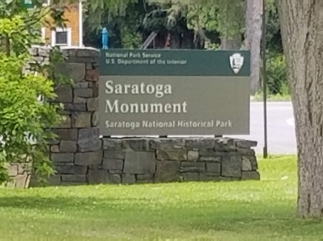 Saratoga Monument景点图片