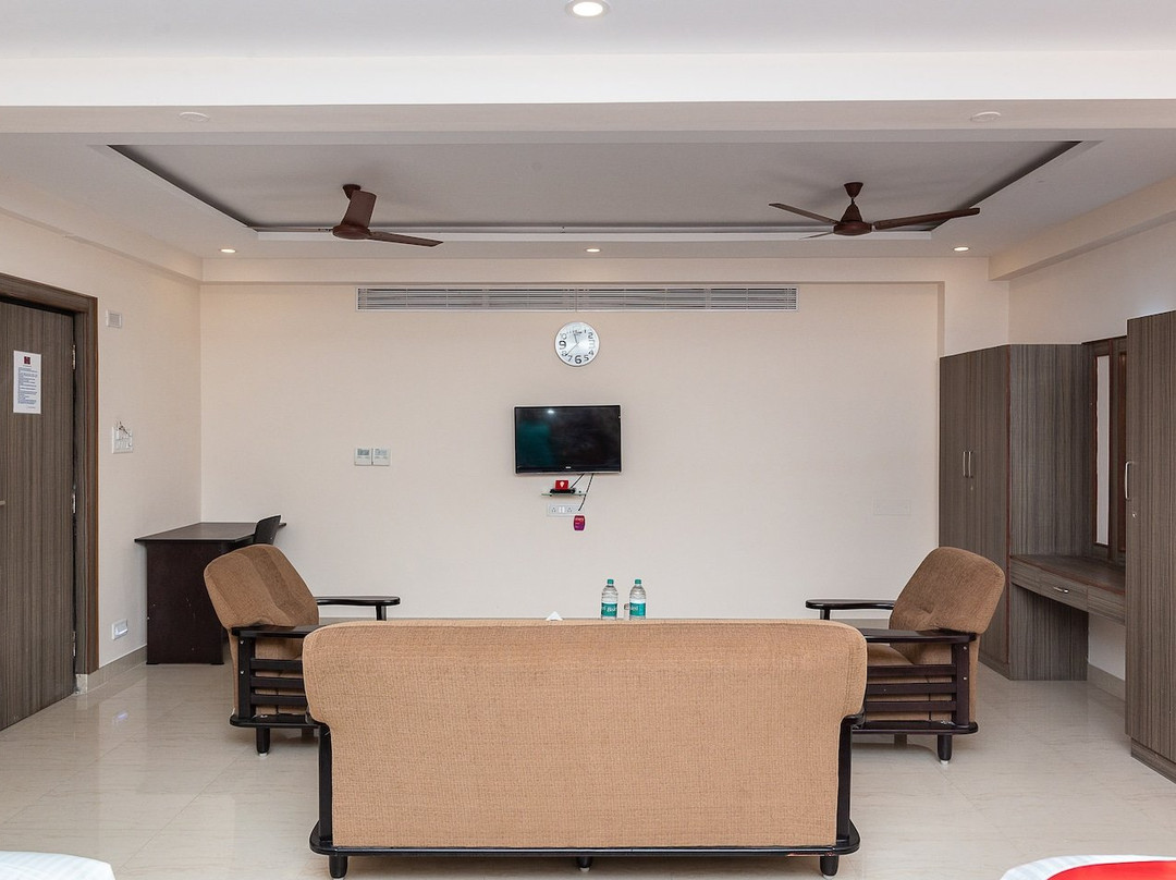 Hotel Nagoorar Inn主图