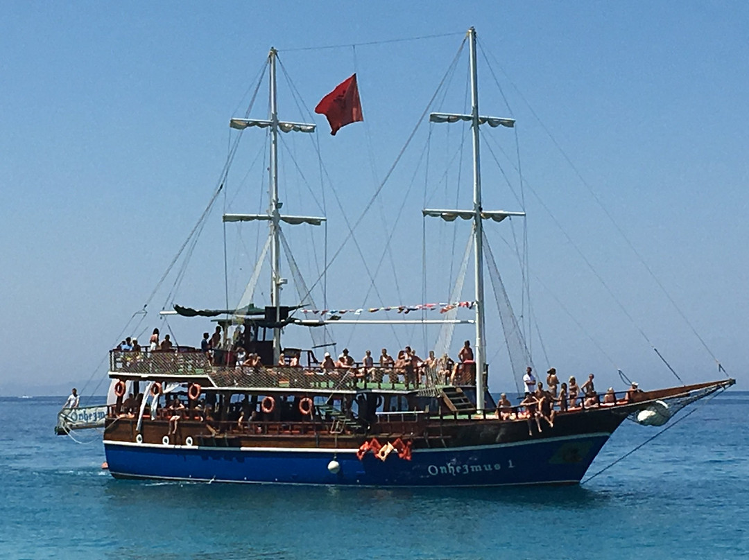 Plazhi i Krorëzës-沙兰德必去景点