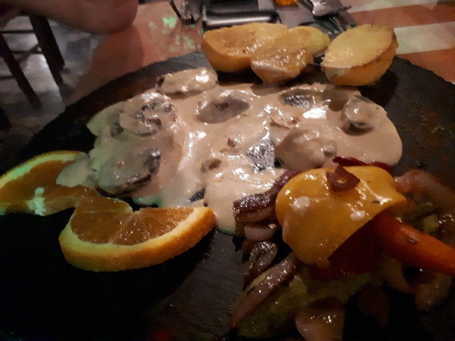 Anthemoessa Villas主图