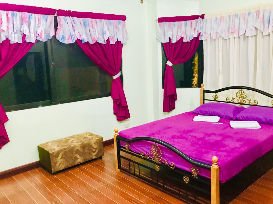 Zipper Guest House