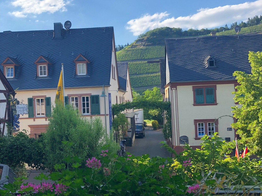 布拉贝格酒店主图