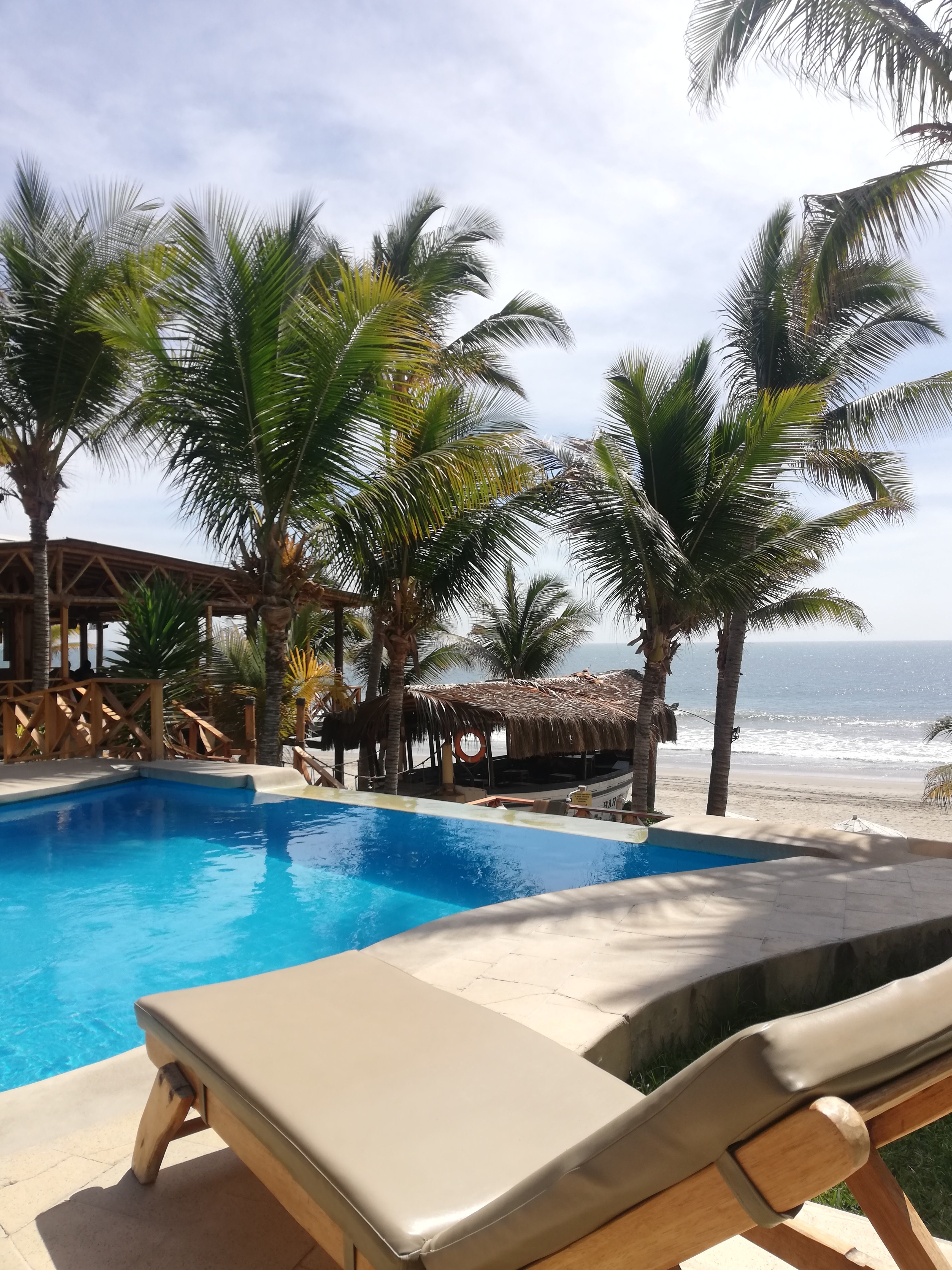 Mancora Beach Bungalows-泳池