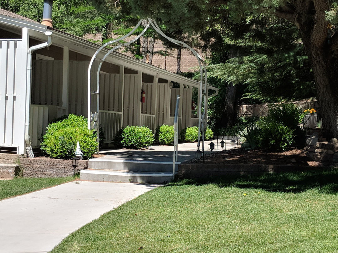 Prescott Pines Inn主图