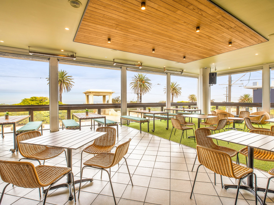 Nightcap at Sandringham Hotel主图