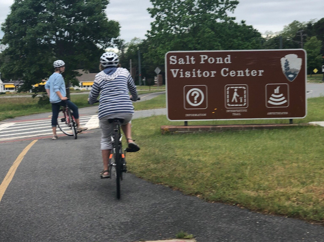 Salt Pond Visitor Center景点图片