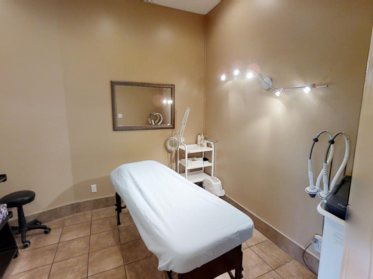 Ciao Bella Day Spa-大草原必去景点