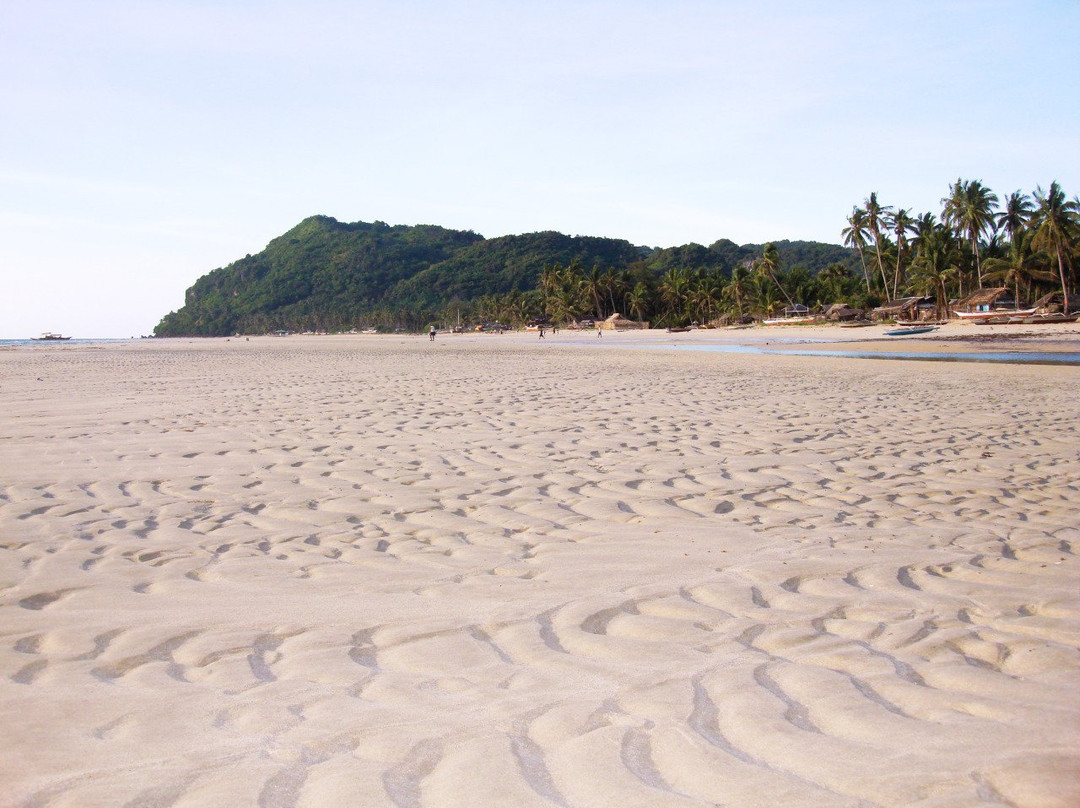 Tinigban Beach景点图片