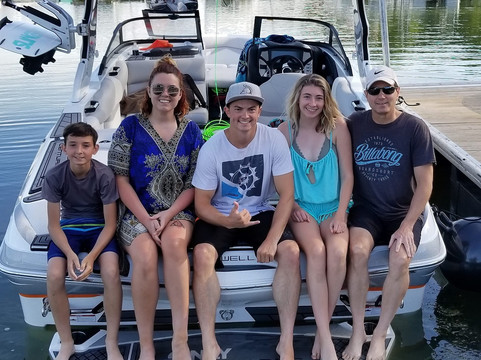 Wake Stone Watersports-Twin Lakes必去景点