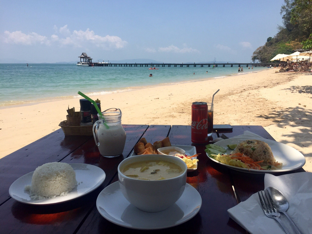 The Boat at Yao Yai Resort