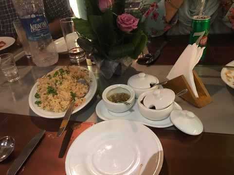 Madhabdi餐馆和美食-Royal Thai