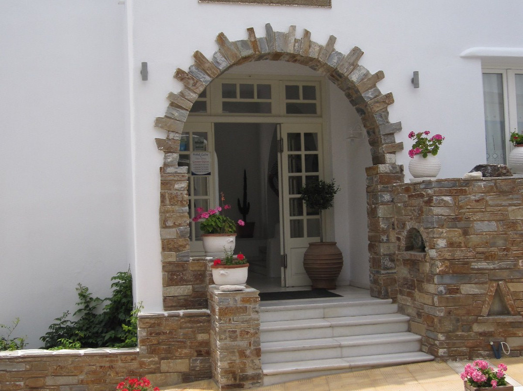 加里尼酒店主图