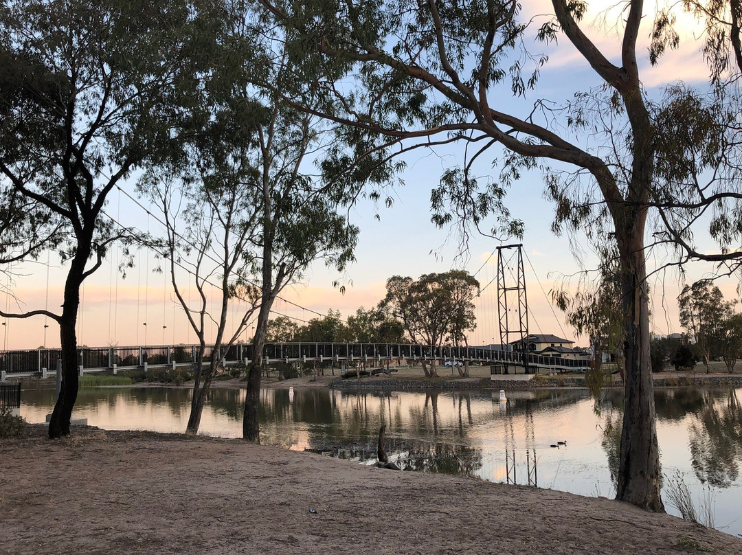 Horsham Weir to Baillie Street River Walk-霍舌姆必去景点