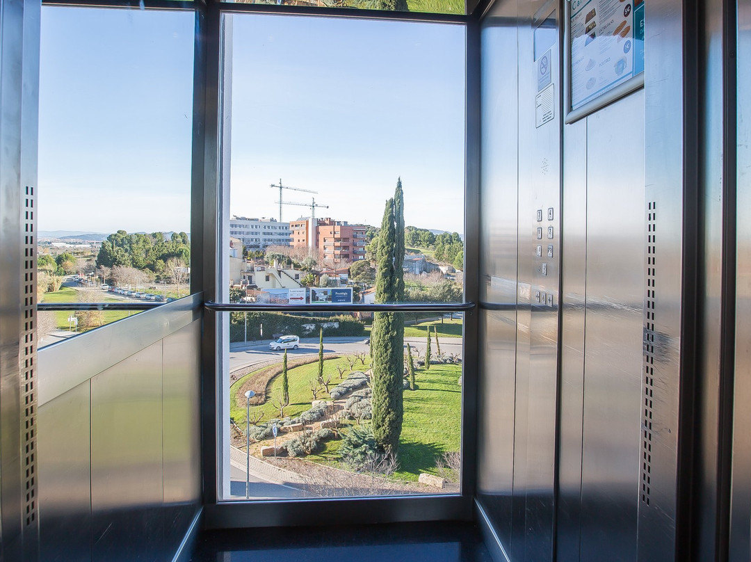 H2圣库加特酒店主图