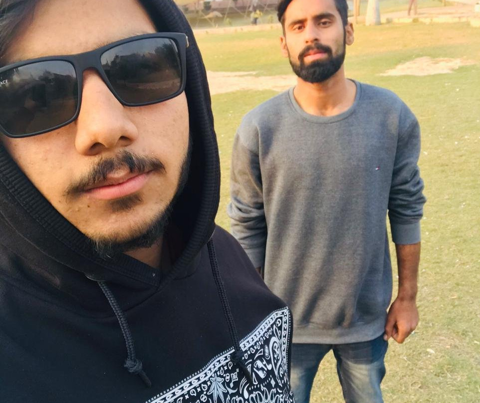 The Crown Hotel主图