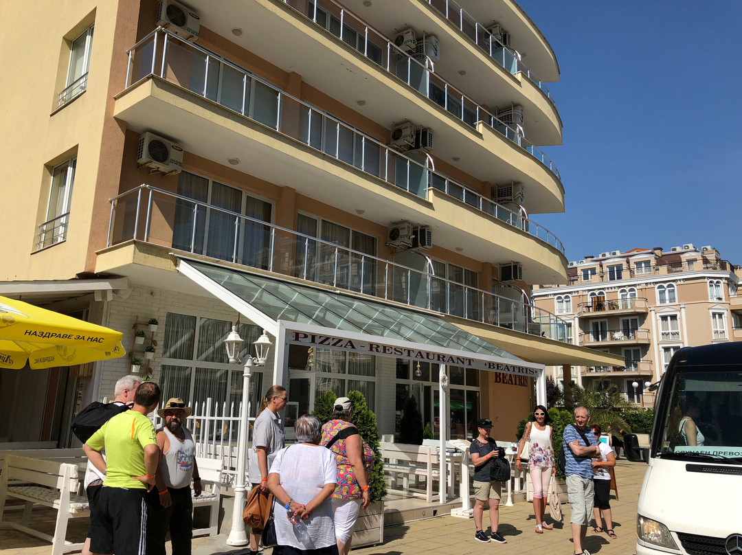 Beatris Family House主图