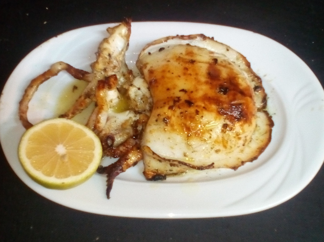 Nea Artaki餐馆和美食-Deka Vimata stin Ammo