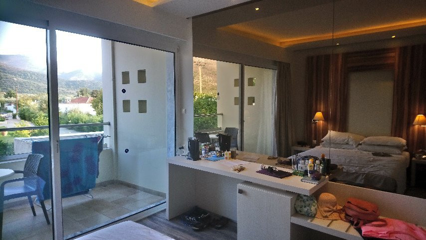 Socrates Plaza Hotel主图