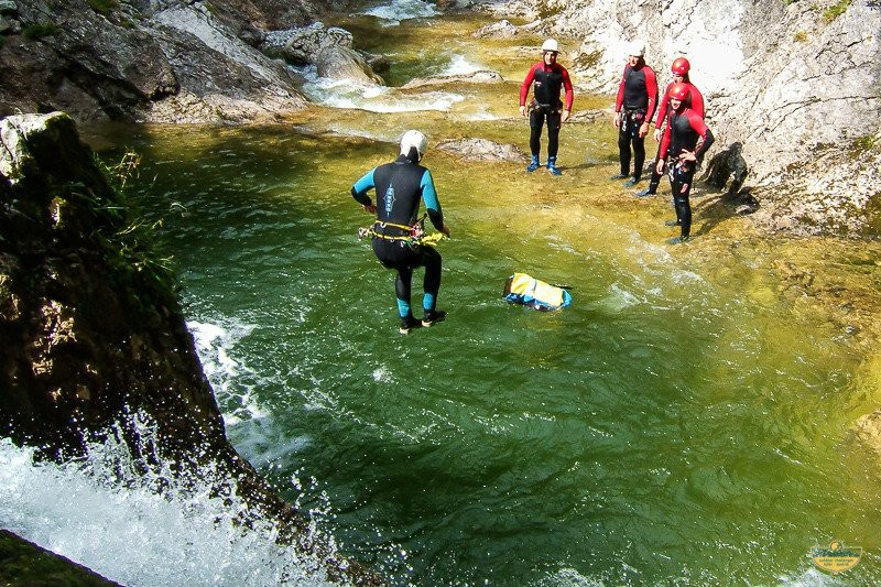 Motion Outdoor-洛法必去景点
