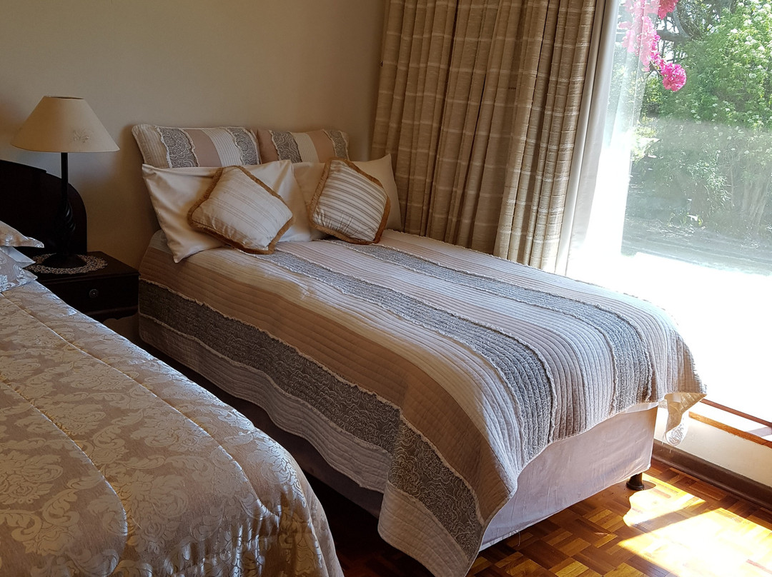 Voëlroepersfontein Guest House & Writers' Retreat主图