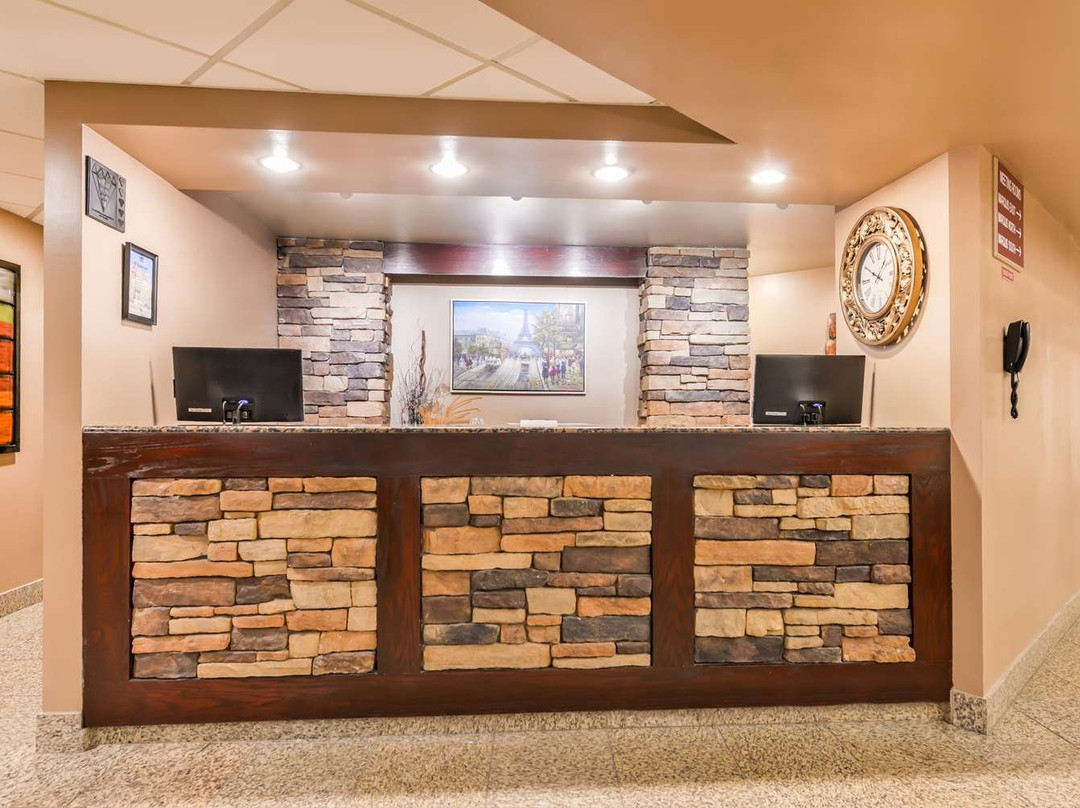 Best Western Marquis Inn & Suites主图