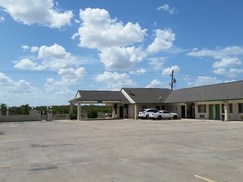 花园旅馆套房主图