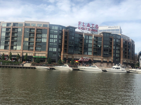 BrewBoat CLE-克利夫兰必去景点