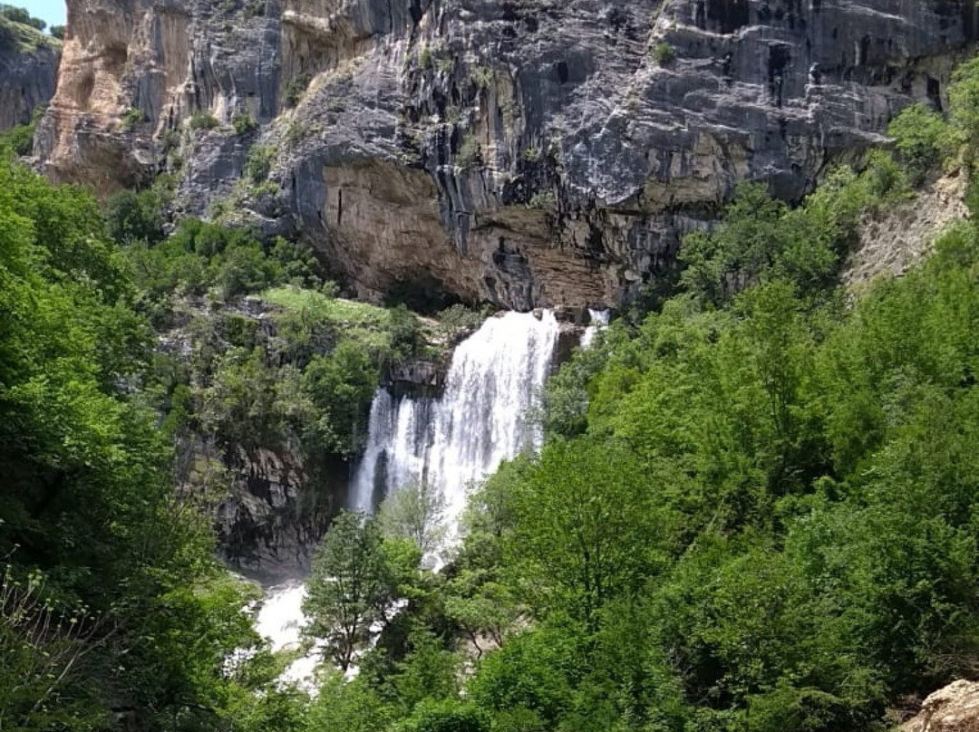 Sotira Waterfall-Gramsh必去景点