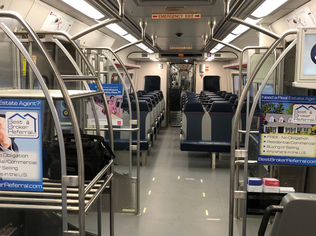 Denvers Airport Transportation-丹佛必去景点