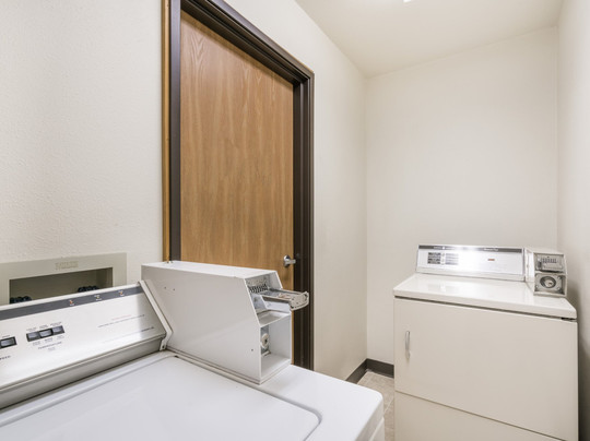 AmeriVu Inn & Suites - Shawano