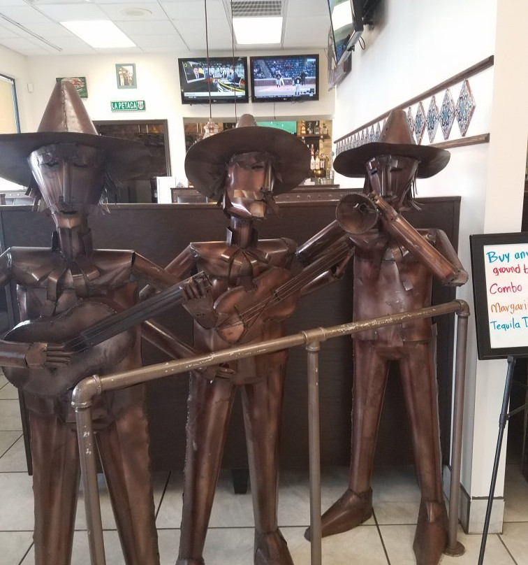 Paragon餐馆和美食-Los Tres Caminos