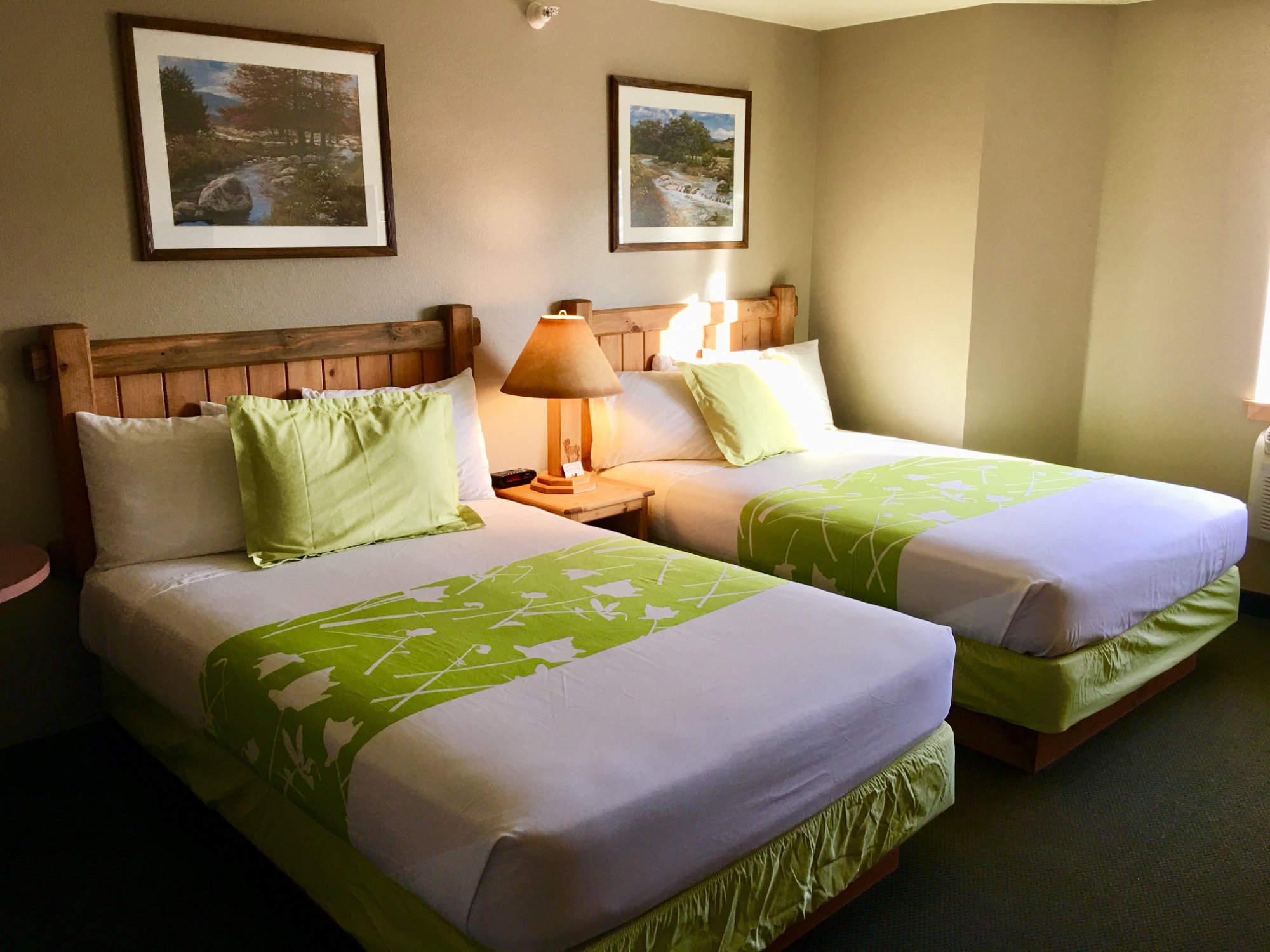 Boulder Creek Inn-官方