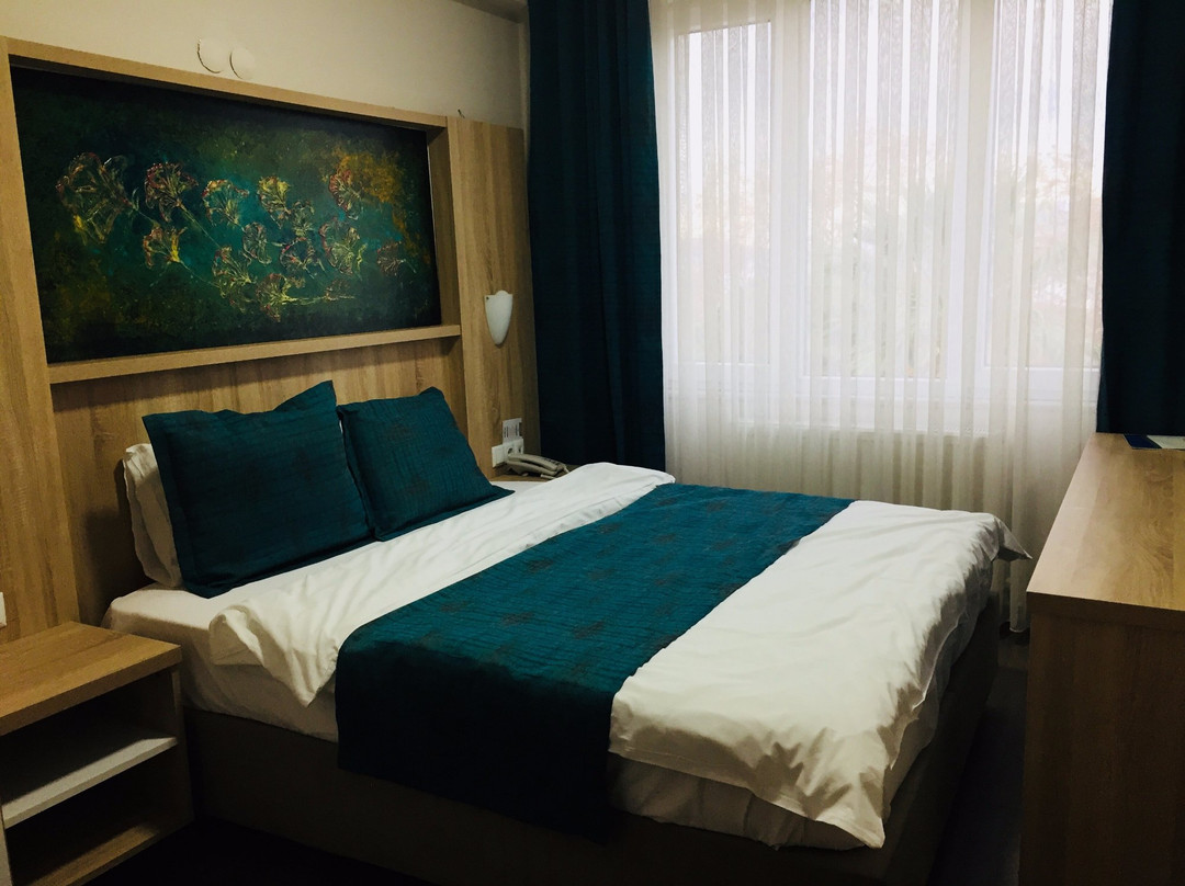 Tum Otel