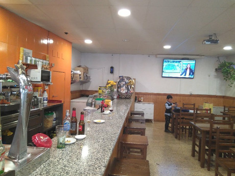 Bar Gamba Dorada-瑞比必去景点