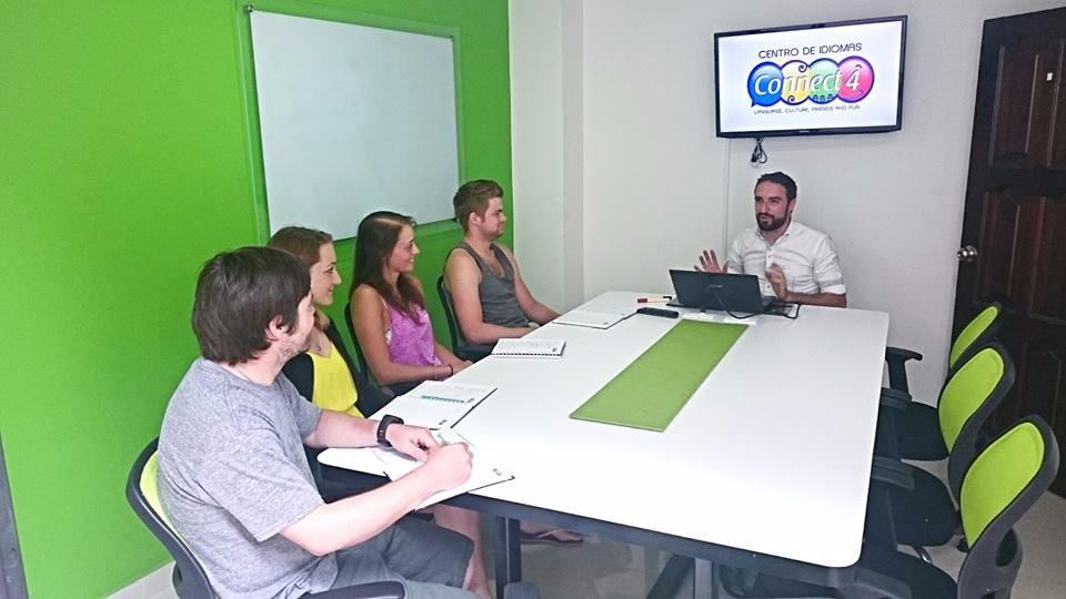 Connect 4 Language School-圣希尔必去景点