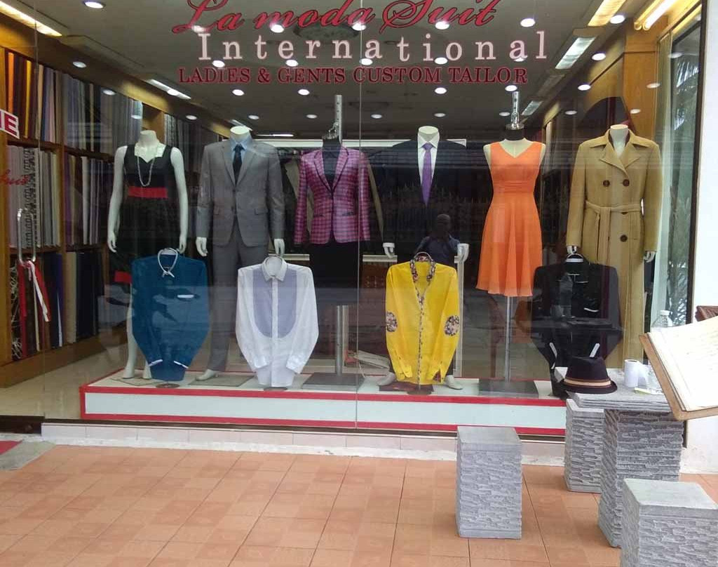 La Moda Suit景点图片
