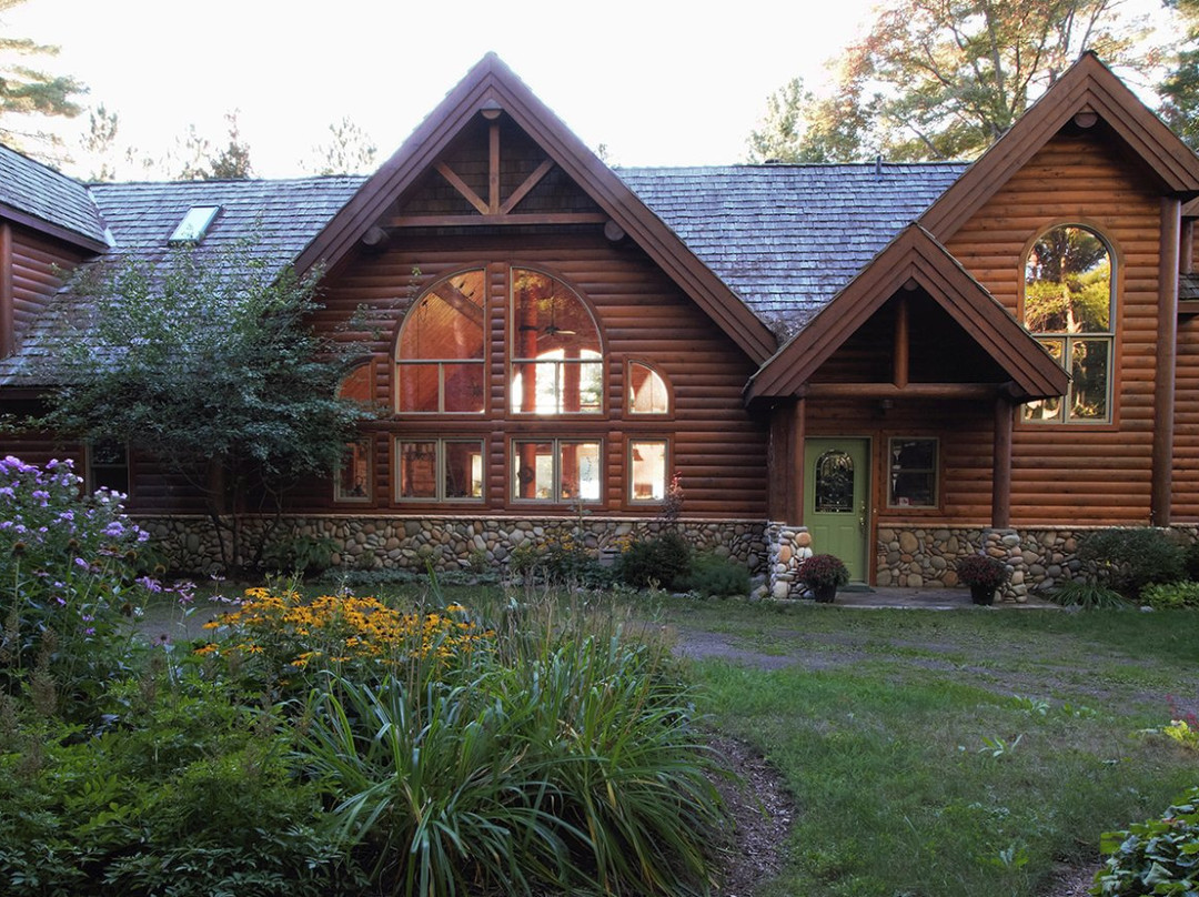Haliburton Cycle & Ski Retreat