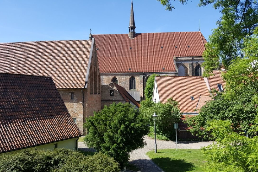 Kloster zum Heiligen Kreuz景点图片