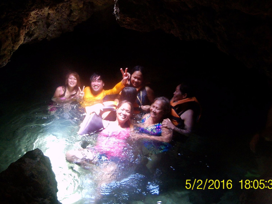 Underwater Cave景点图片