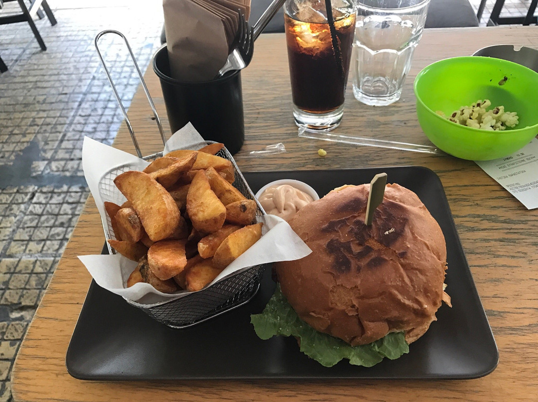 Pop Up Cocktail Bar-Nea Smirni必去景点