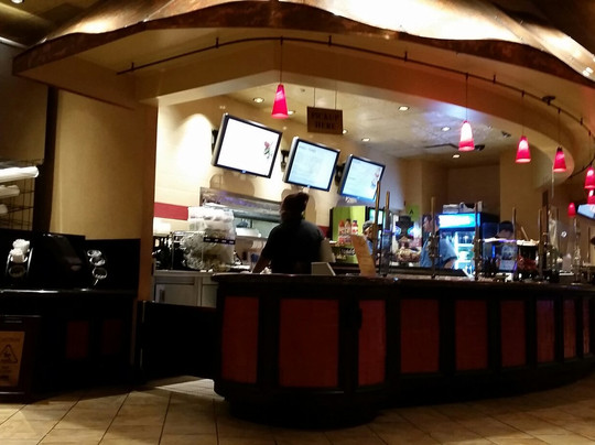 Elizabeth餐馆和美食-Aroma Café & Bar