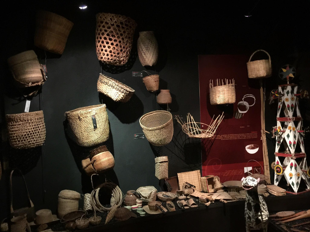 Museo Etnohistorico de Artesanias del Ecuador Mindalae景点图片