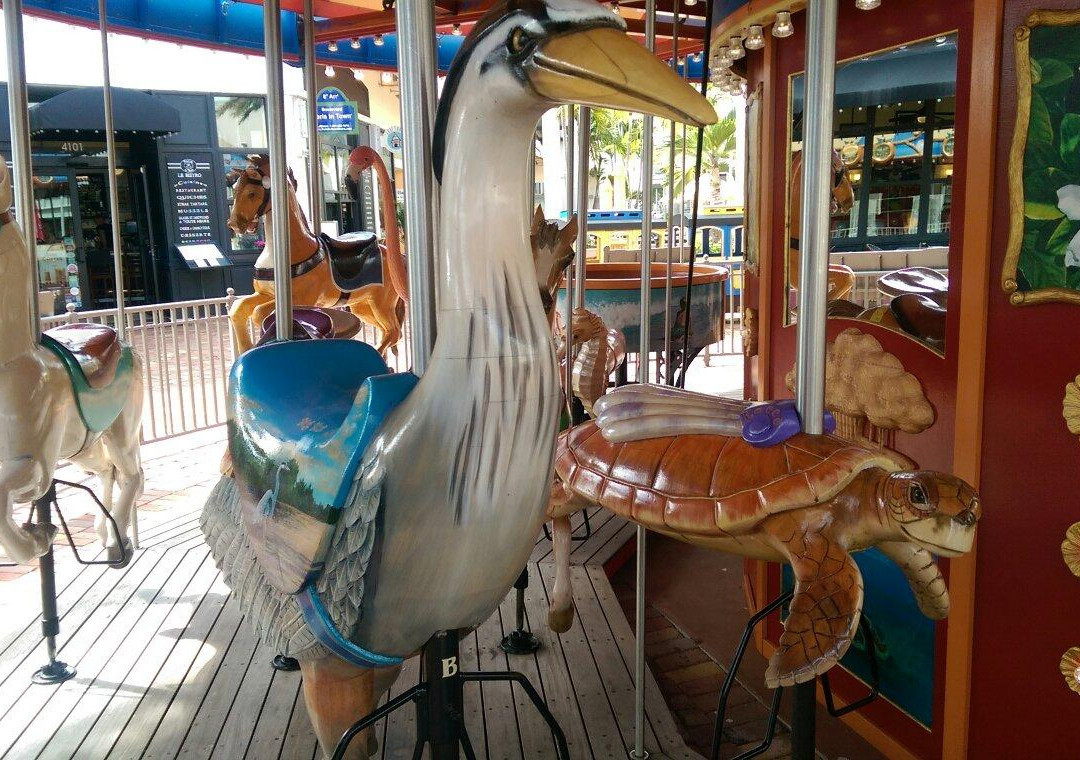 The Downtown Carousel-棕榈滩花园必去景点