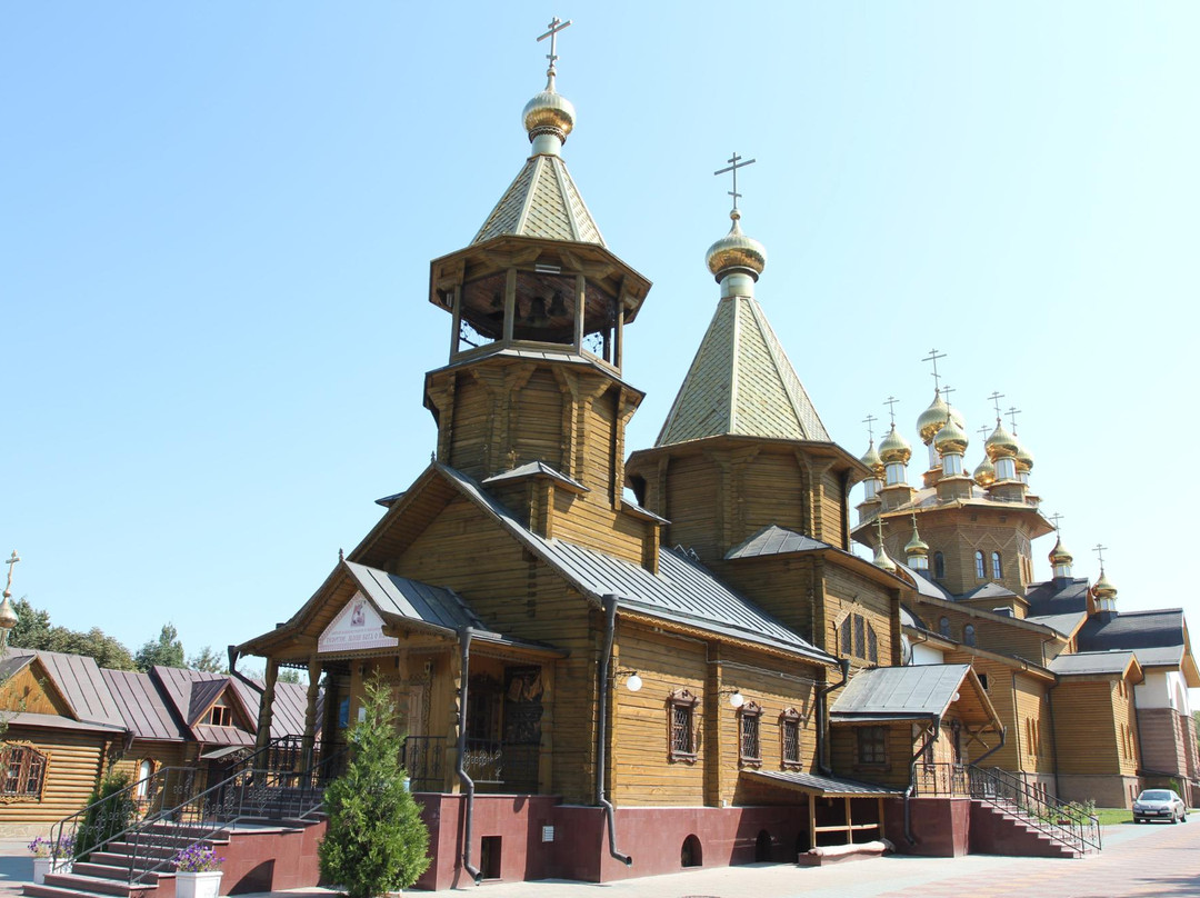 Church of the Holy Martyrs Faith景点图片