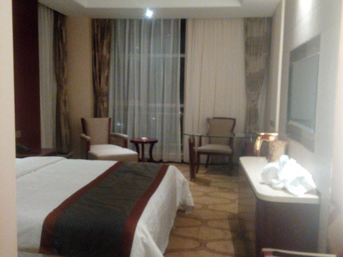 紫荆山宾馆主图